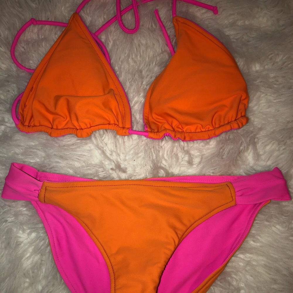 Reversible bikini! - Picture 2 of 2